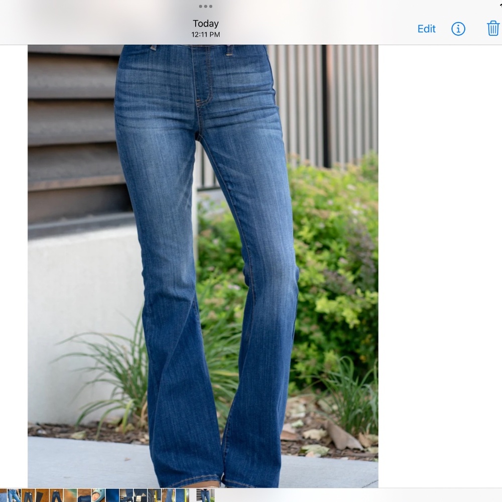 NWT Judy Blue Miley High Rise Pull On Flare - size 11/30